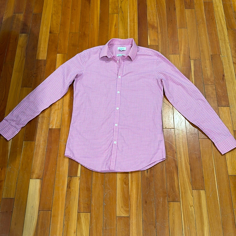 Calvin Klein Red/White/Blue Patterned Men’s Button-Down Dress Shirt, Size S